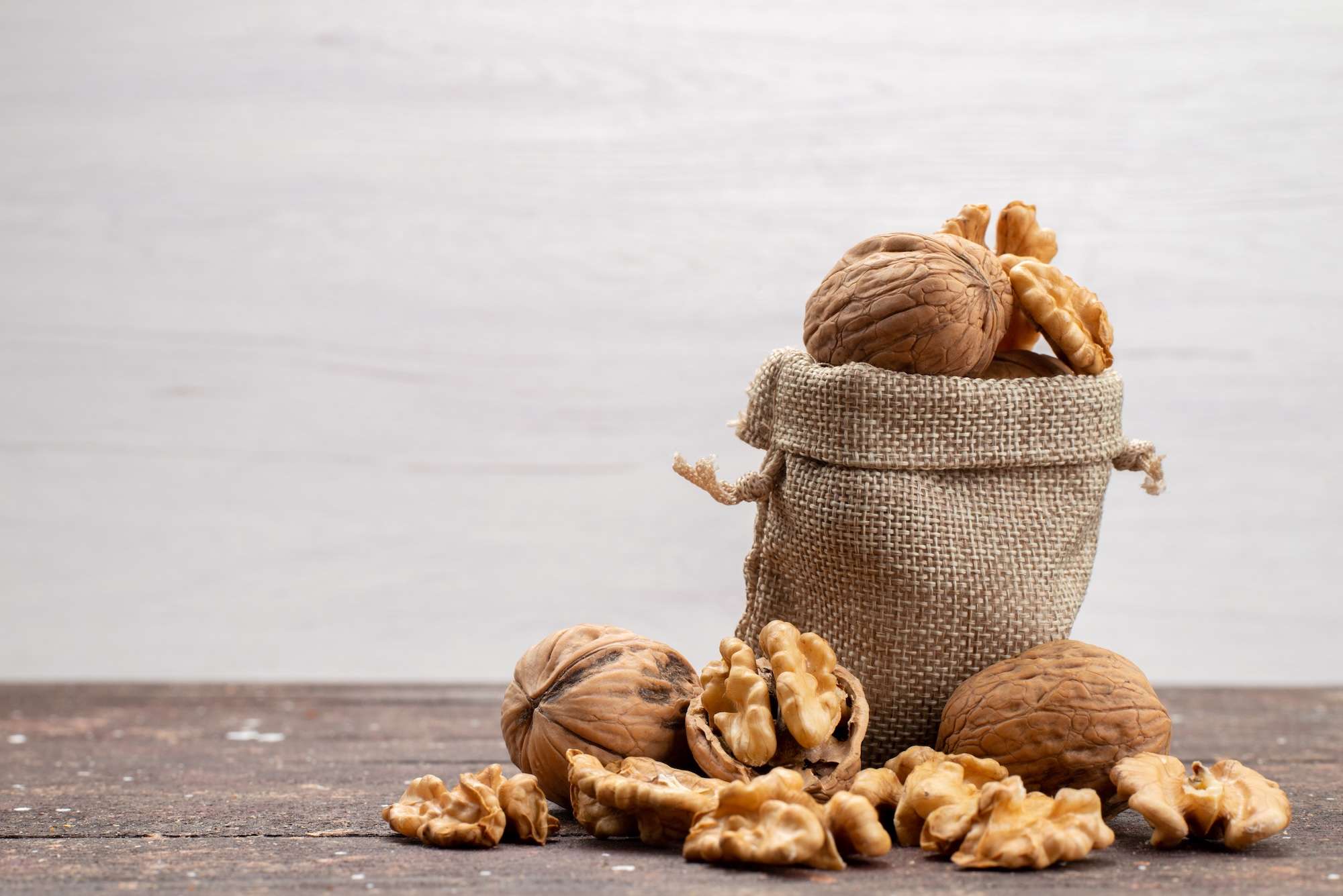 Walnuts / Akrot In Shell - Image 2